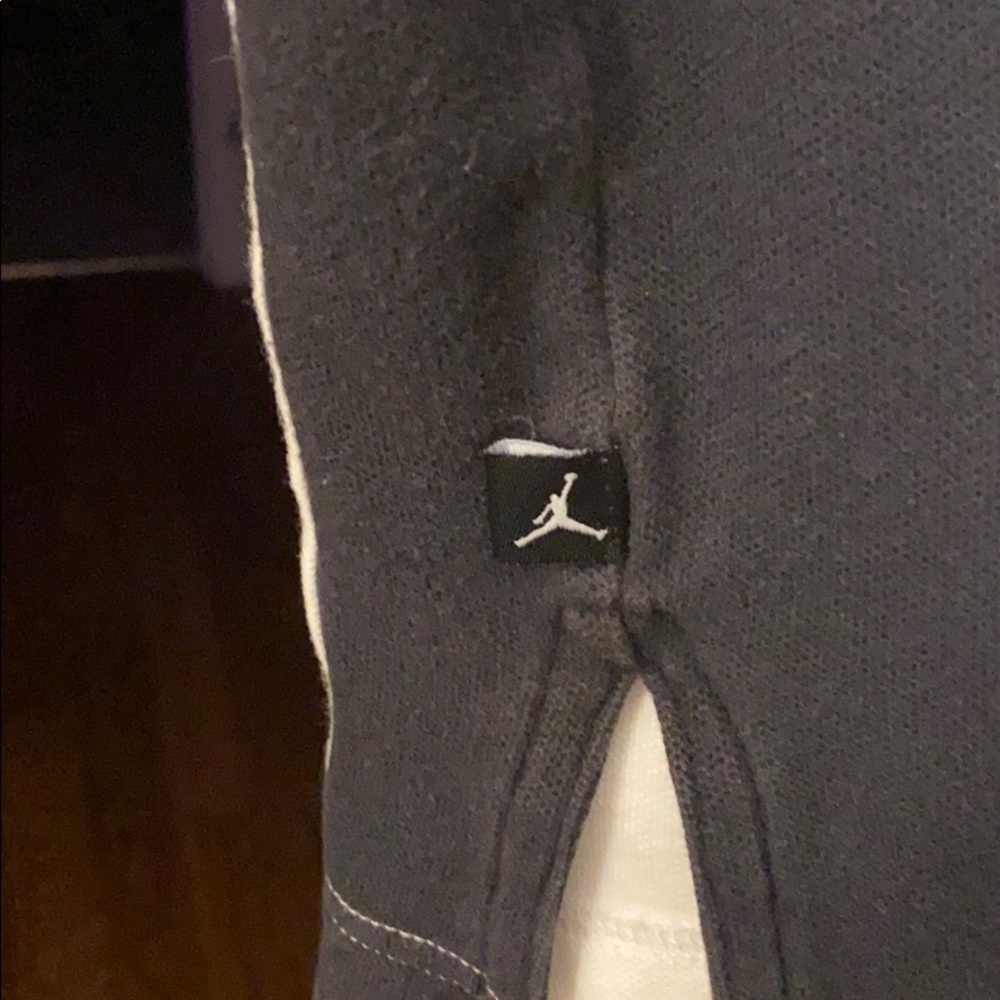 Air Jordan shirt - Picture 4 of 5